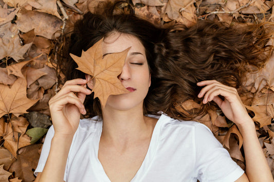 Autumn Glow Guide: Hydration for Dark Skin